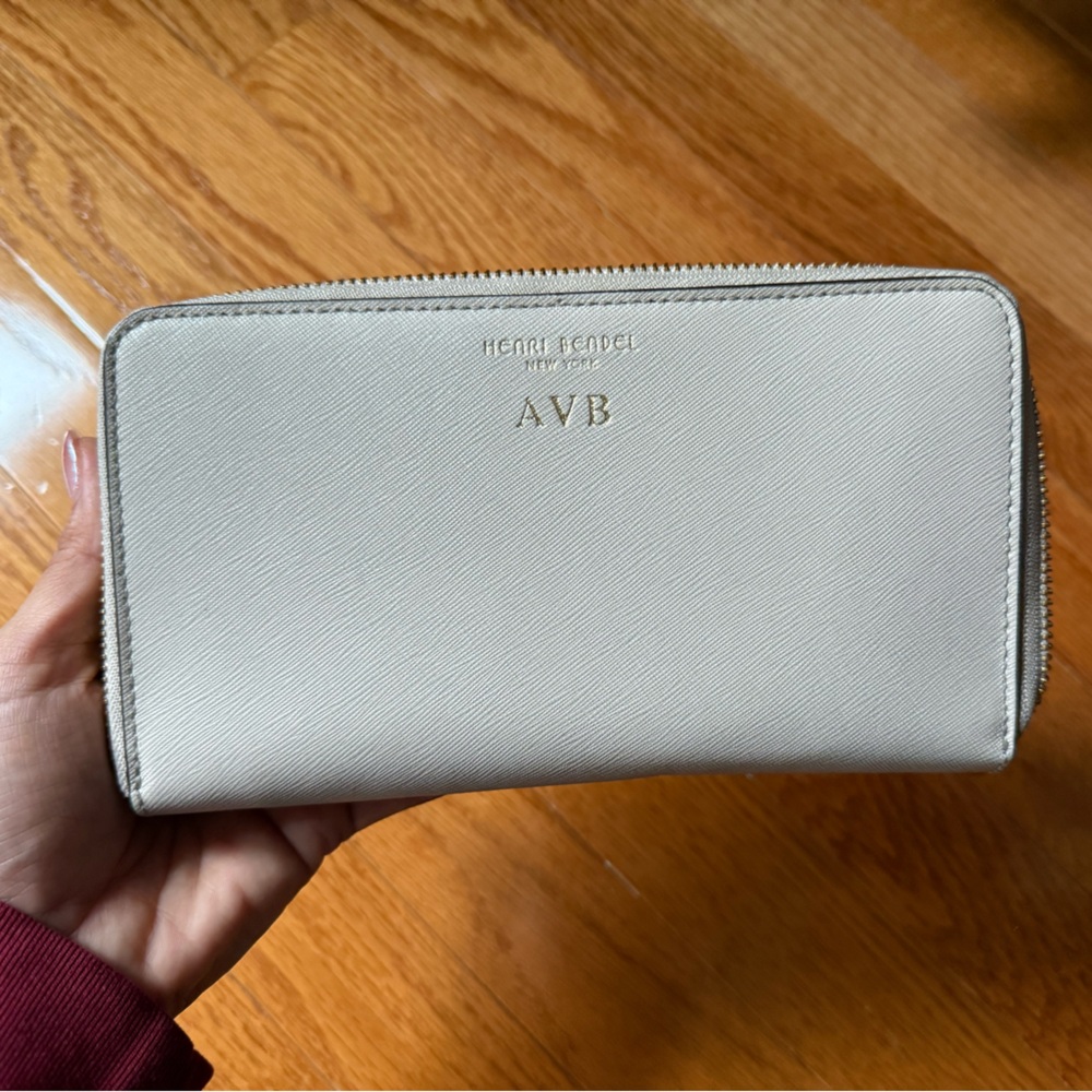 Henri Bendel Ivory Leather Zip Wallet